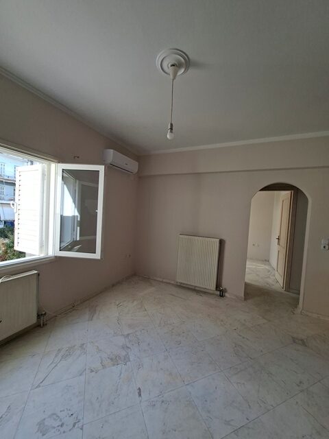 Πώληση 2αρι σε πολυκατοικία – (ID: Π4032)